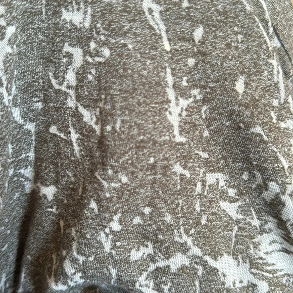 Michael Stars gray scratch burnout pattern long sleeve crewneck tee. One size. - Picture 6 of 6